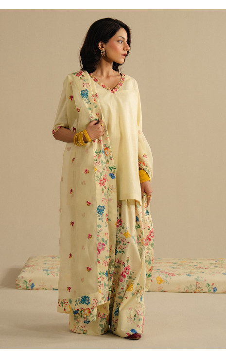 Butter Yellow Outfit